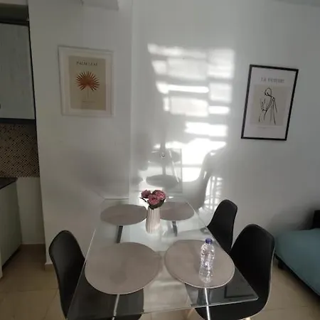 アパート Montnoir *